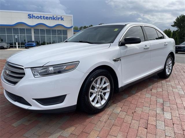 2015 Ford Taurus