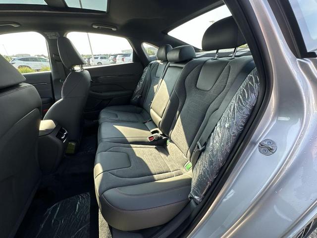 Photo of 2025 Silver Hyundai SONATA