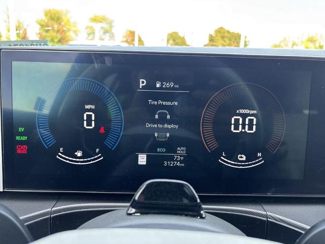 Photo of 2024 Hampton Gray Hyundai SANTA FE HEV