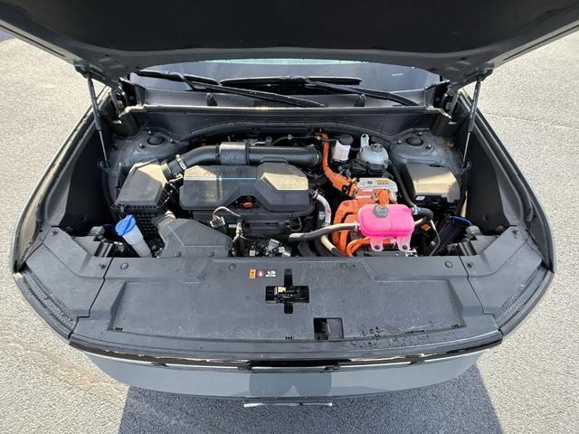 Photo of 2024 Hampton Gray Hyundai SANTA FE HEV