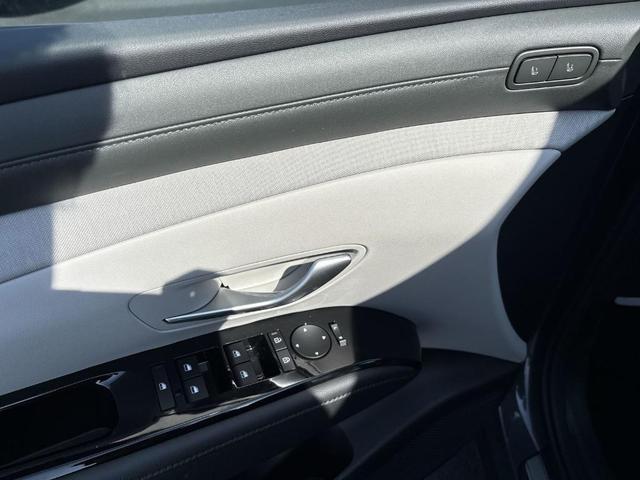 Photo of 2025 Gray Hyundai TUCSON