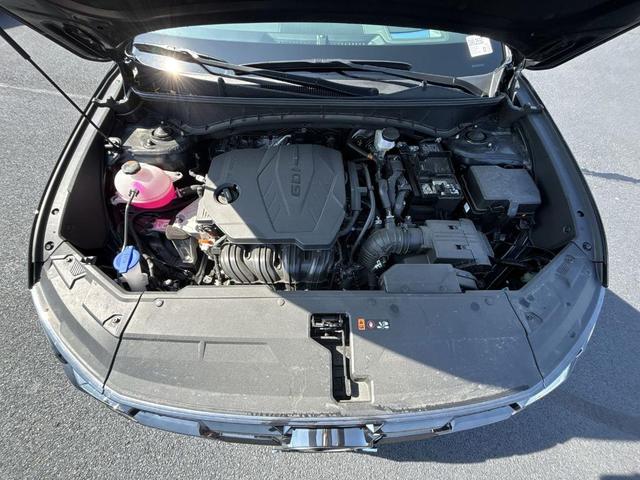 Photo of 2025 Phantom Black Hyundai TUCSON