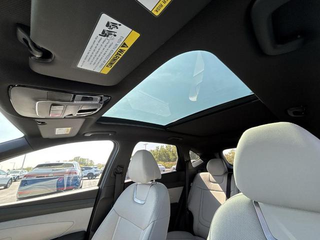 Photo of 2025 Phantom Black Hyundai TUCSON