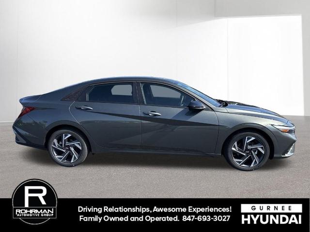 Photo of 2025 Amazon Gray Hyundai ELANTRA