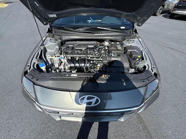 Photo of 2025 Amazon Gray Hyundai ELANTRA