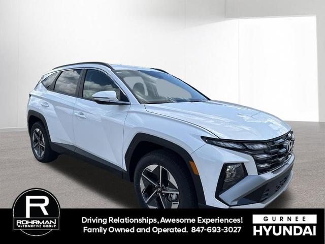 Photo of 2025 White Pearl Hyundai TUCSON