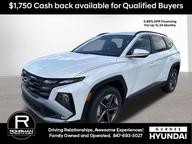 Photo of 2025 White Pearl Hyundai TUCSON