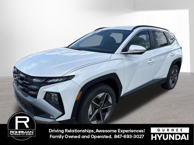 Photo of 2025 White Pearl Hyundai TUCSON