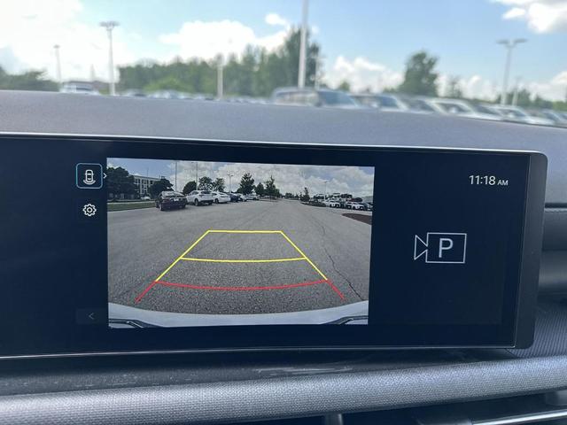 Photo of 2025 White Pearl Hyundai TUCSON