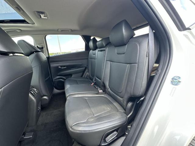 Photo of 2025 White Pearl Hyundai TUCSON