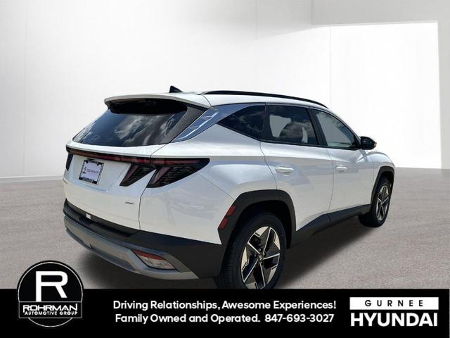 Photo of 2025 White Pearl Hyundai TUCSON