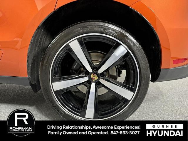 Photo of 2023 Papaya Metallic Porsche Macan
