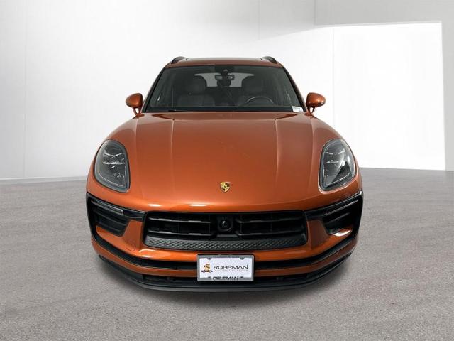 Photo of 2023 Papaya Metallic Porsche Macan