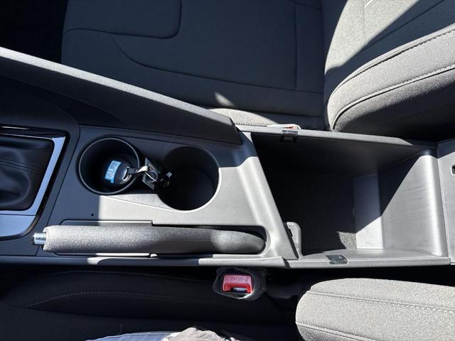 Photo of 2025 Intense Blue Hyundai ELANTRA