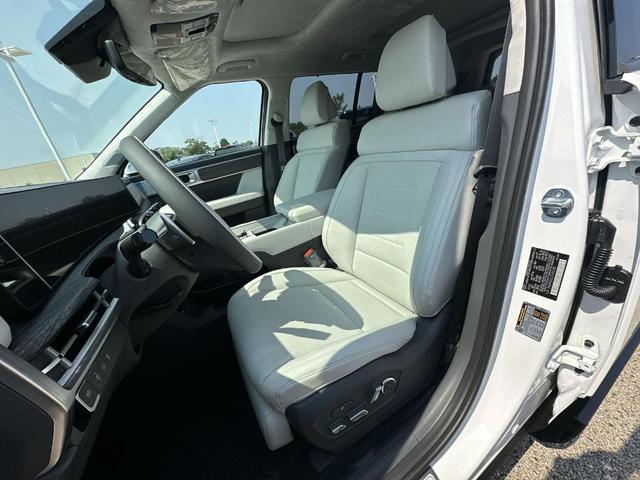 Photo of 2026 White Hyundai SANTA FE