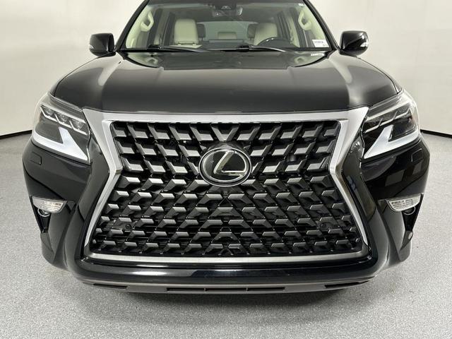 Photo of 2023 Black Onyx Lexus GX 460