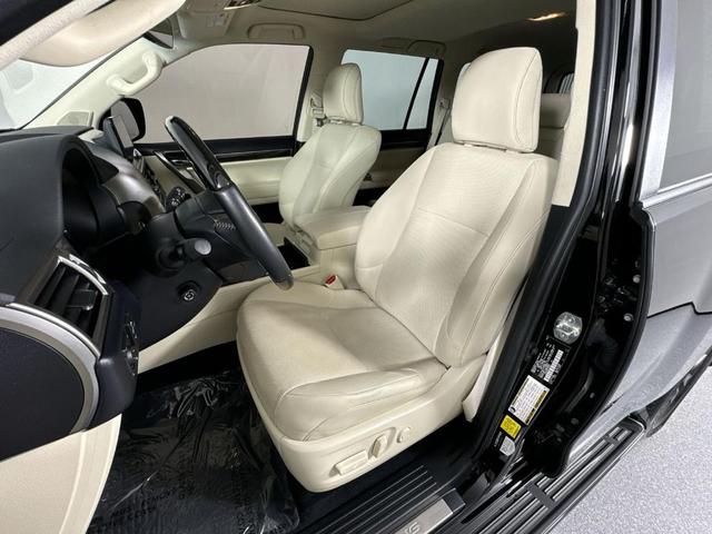 Photo of 2023 Black Onyx Lexus GX 460