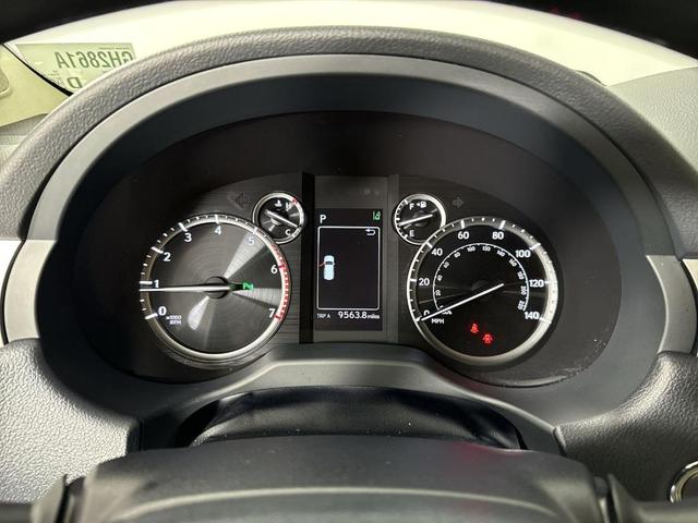 Photo of 2023 Black Onyx Lexus GX 460