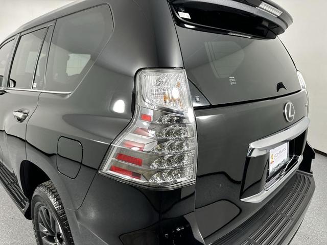 Photo of 2023 Black Onyx Lexus GX 460