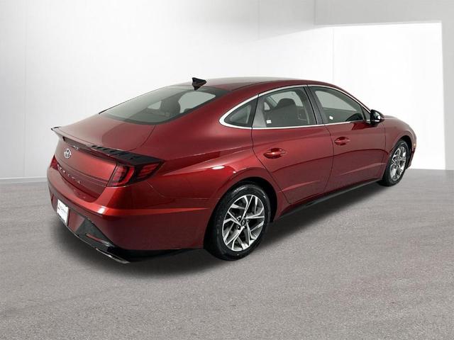 Photo of 2023 Red Hyundai SONATA