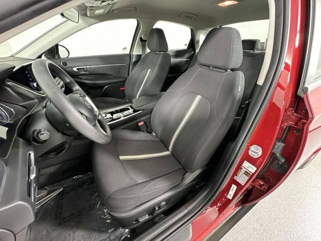 Photo of 2023 Red Hyundai SONATA