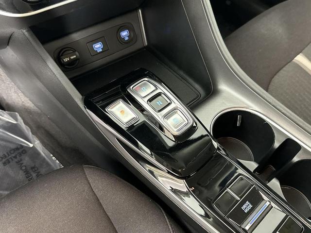 Photo of 2023 Red Hyundai SONATA