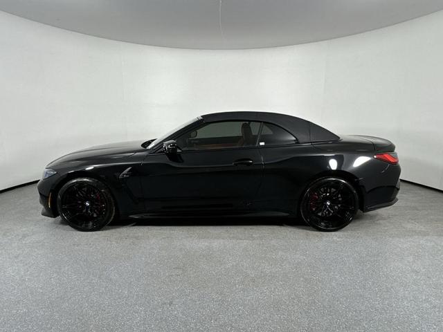 Photo of 2022 Black Sapphire Metallic BMW M4