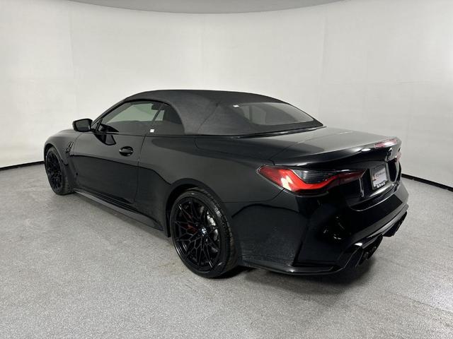 Photo of 2022 Black Sapphire Metallic BMW M4