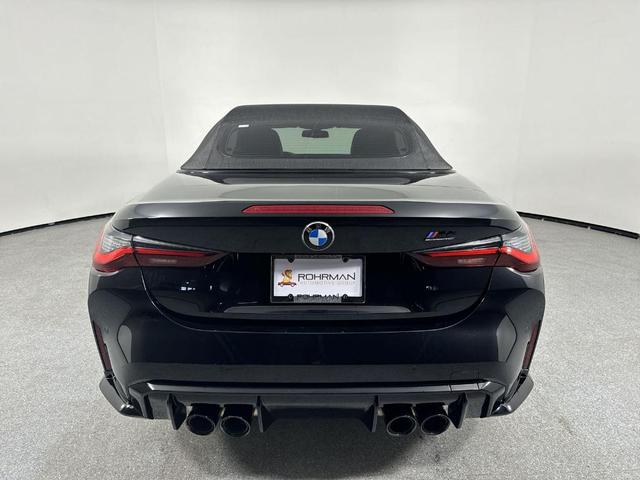 Photo of 2022 Black Sapphire Metallic BMW M4