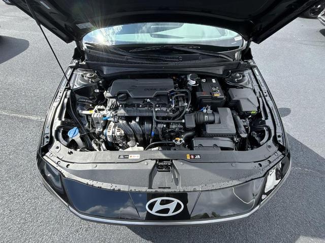 Photo of 2025 Black Hyundai ELANTRA