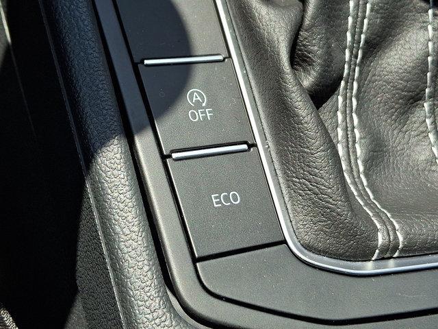 Photo of 2025 Platinum Gray Metallic Volkswagen Jetta
