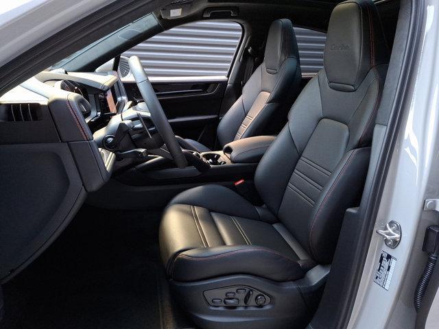 Photo of 2025 3H Porsche Cayenne