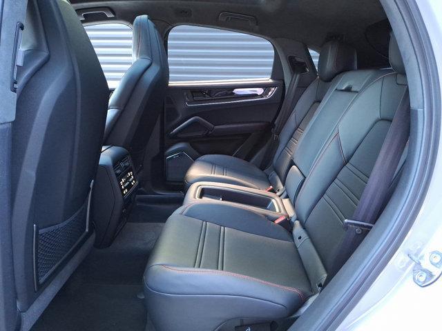 Photo of 2025 3H Porsche Cayenne