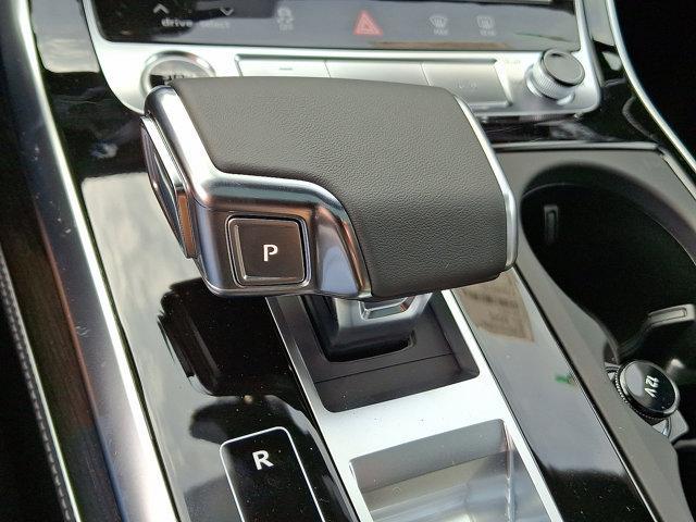 Photo of 2025 Mythos Black Metallic Audi Q7
