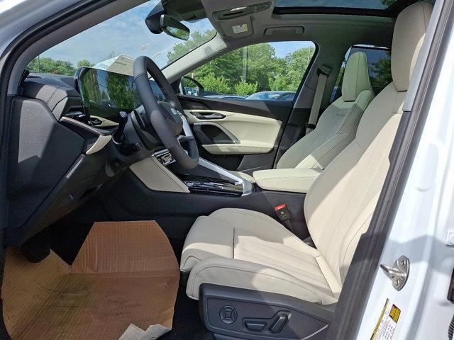 Photo of 2025 Glacier White Metallic Audi Q5