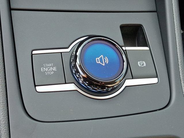 Photo of 2025 Deep Black Pearl Effect Volkswagen Tiguan
