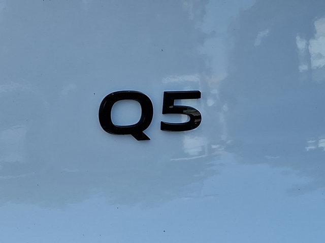Photo of 2025 Glacier White Metallic Audi Q5