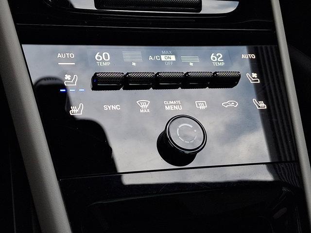 Photo of 2024 D6 Porsche Cayenne