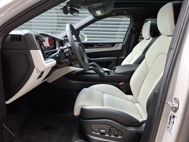 Photo of 2025 Chalk Porsche Cayenne