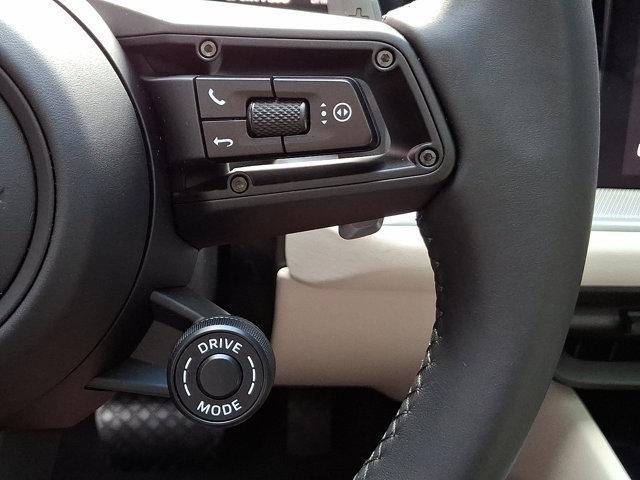 Photo of 2025 Chalk Porsche Cayenne