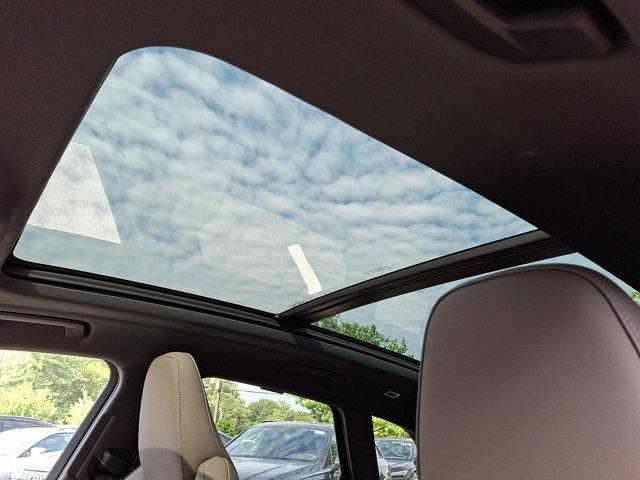 Photo of 2025 Mythos Black Metallic Audi Q5