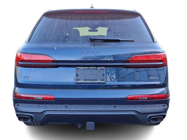 Photo of 2025 Waitomo Blue Metallic Audi Q7