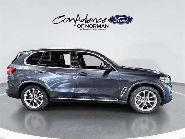 Photo of 2019 Arctic Gray Metallic BMW X5