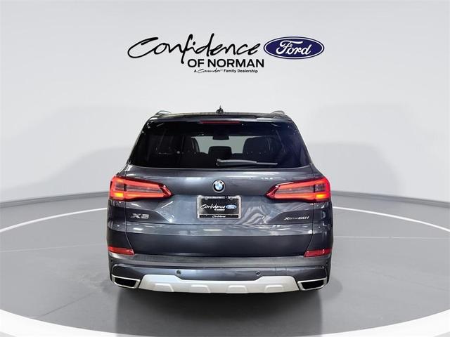 Photo of 2019 Arctic Gray Metallic BMW X5