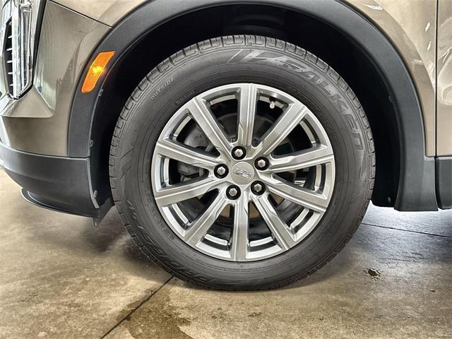 Photo of 2020 Silver Dusk Metallic Cadillac XT4