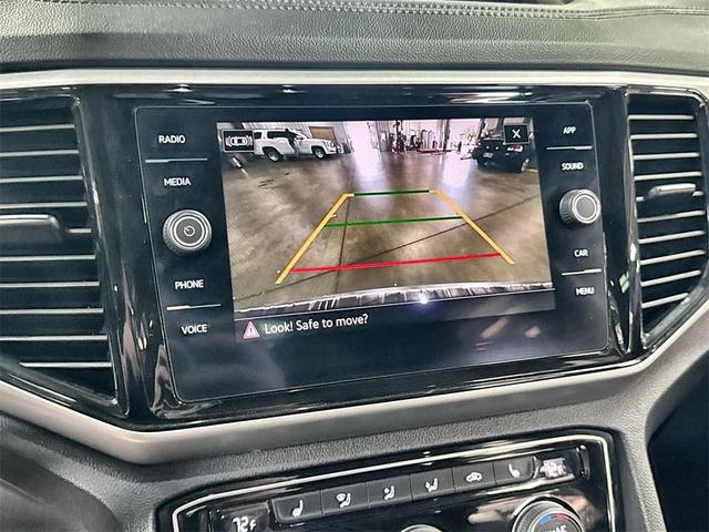 Photo of 2022 Platinum Gray Metallic Volkswagen Atlas