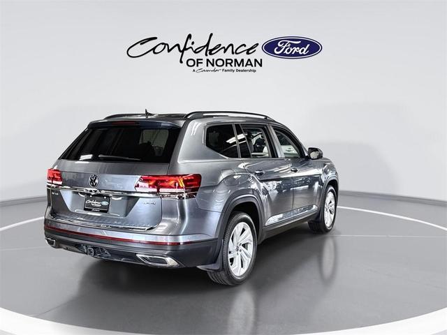 Photo of 2022 Platinum Gray Metallic Volkswagen Atlas
