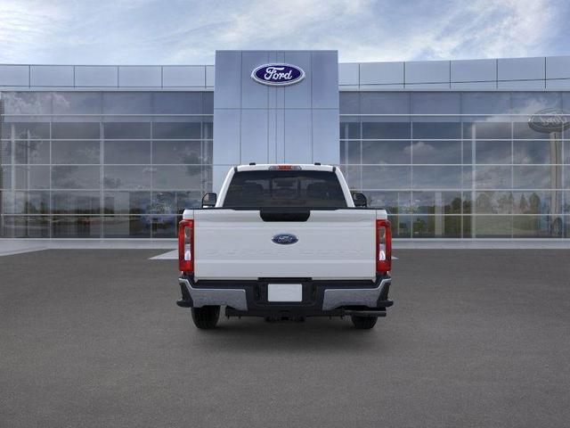 Photo of 2025 Oxford White Ford F-250