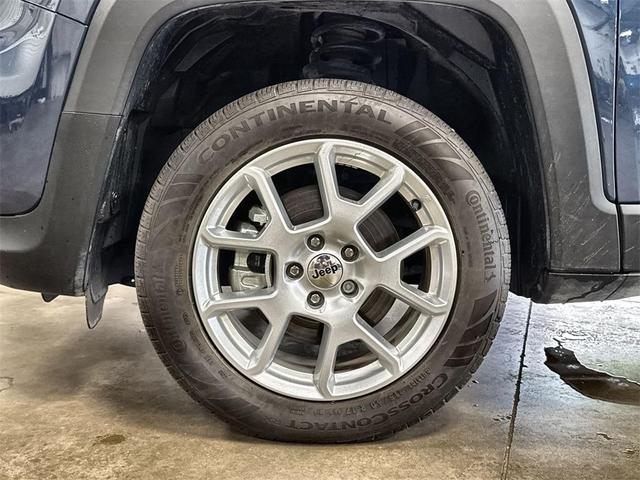 Photo of 2023 Slate Blue Pearlcoat Jeep Renegade