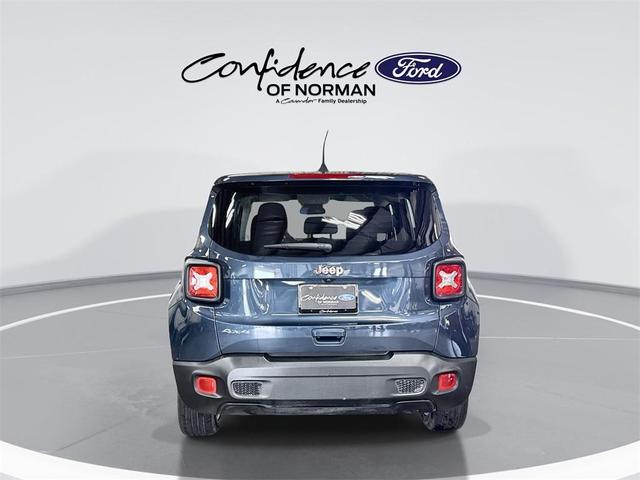 Photo of 2023 Slate Blue Pearlcoat Jeep Renegade